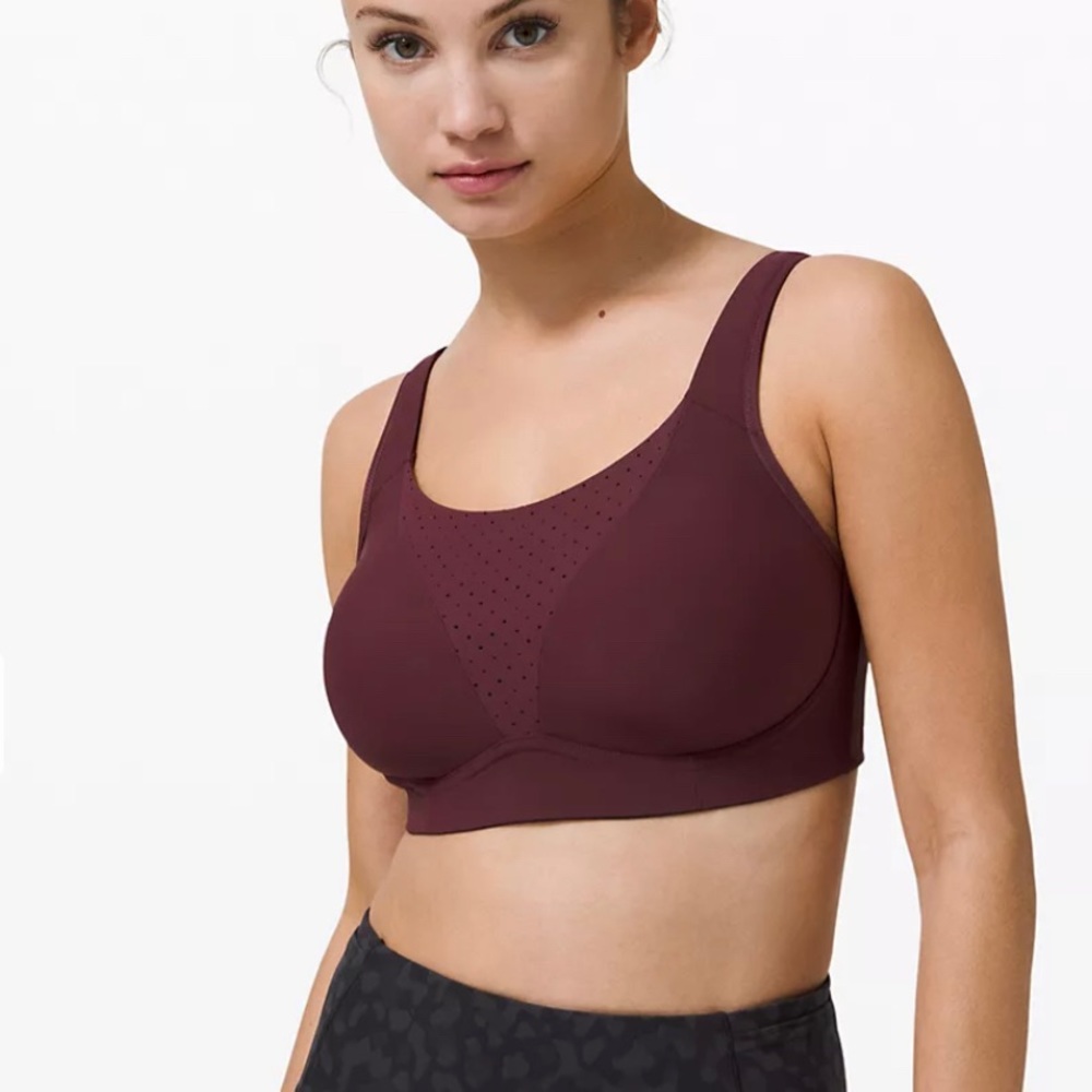 Lululemon Run Times Bra 32 D Cassis NWT